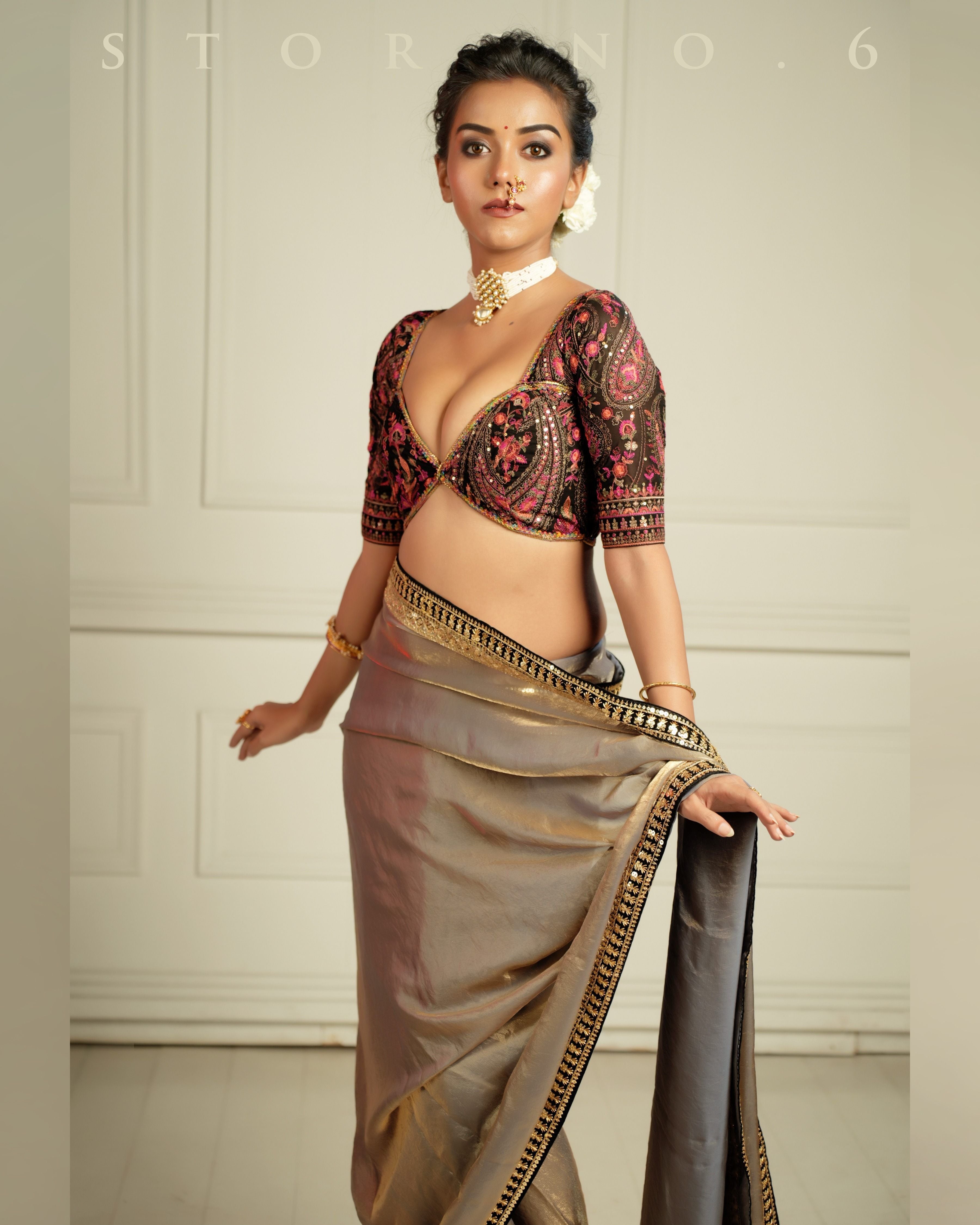 THE IMPERIAL SUNKISSED SMOKE SAREE WITH CHAHAT-E-SIAH BLOUSE