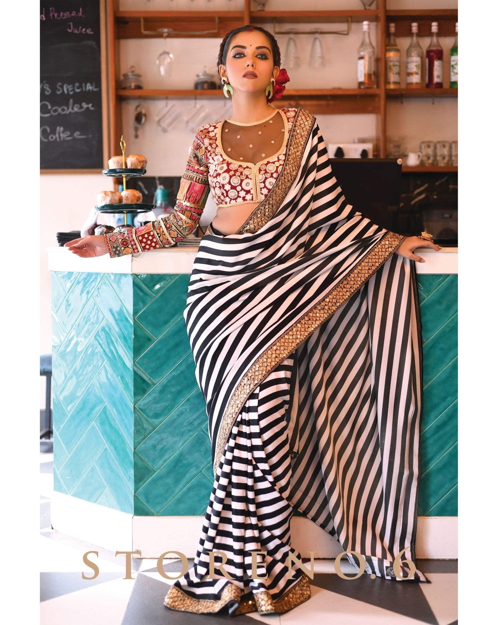 FLOURISHING STRIPE SHOW SAREE