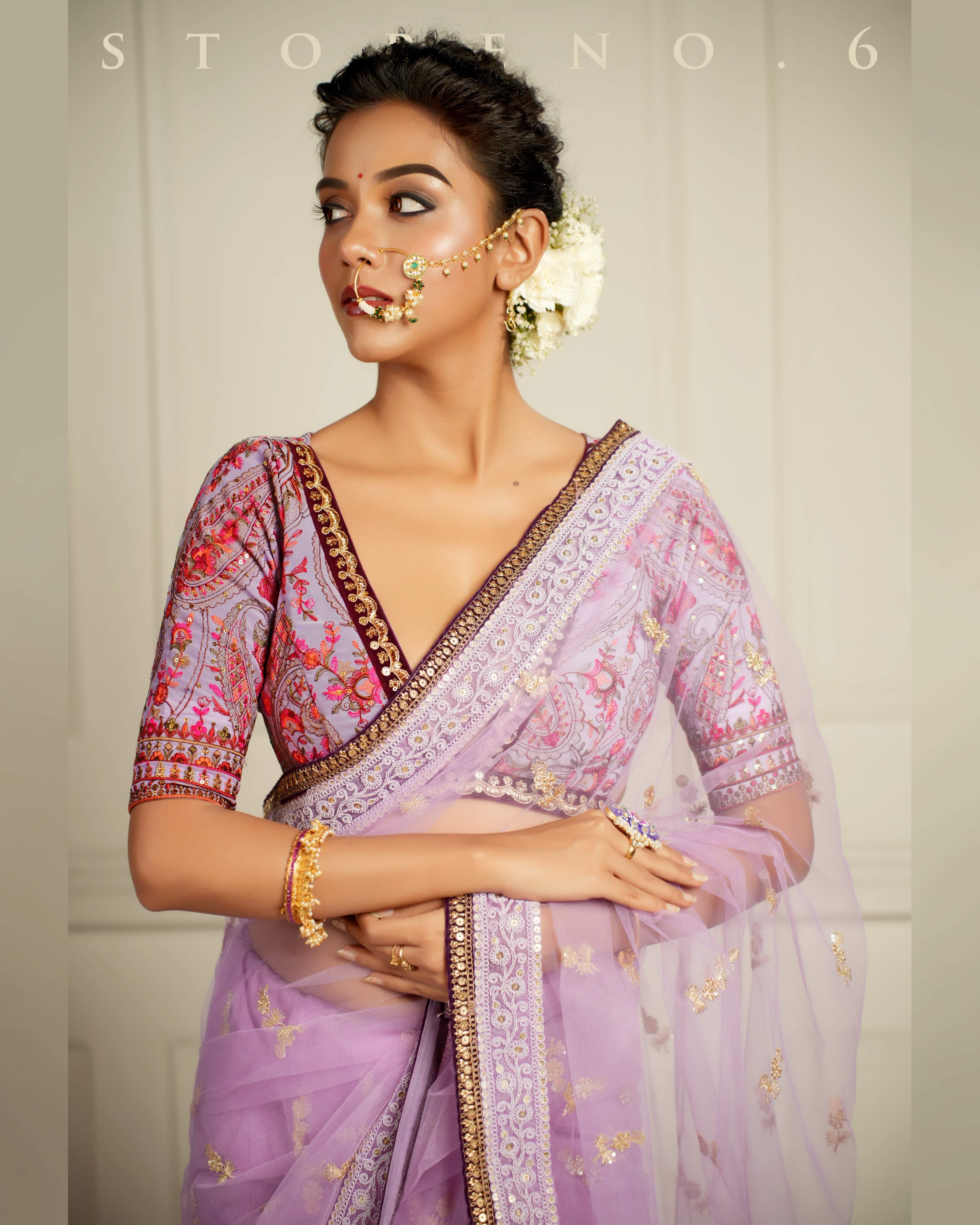 THE QUEEN'S LILAC LUXURY SAREE