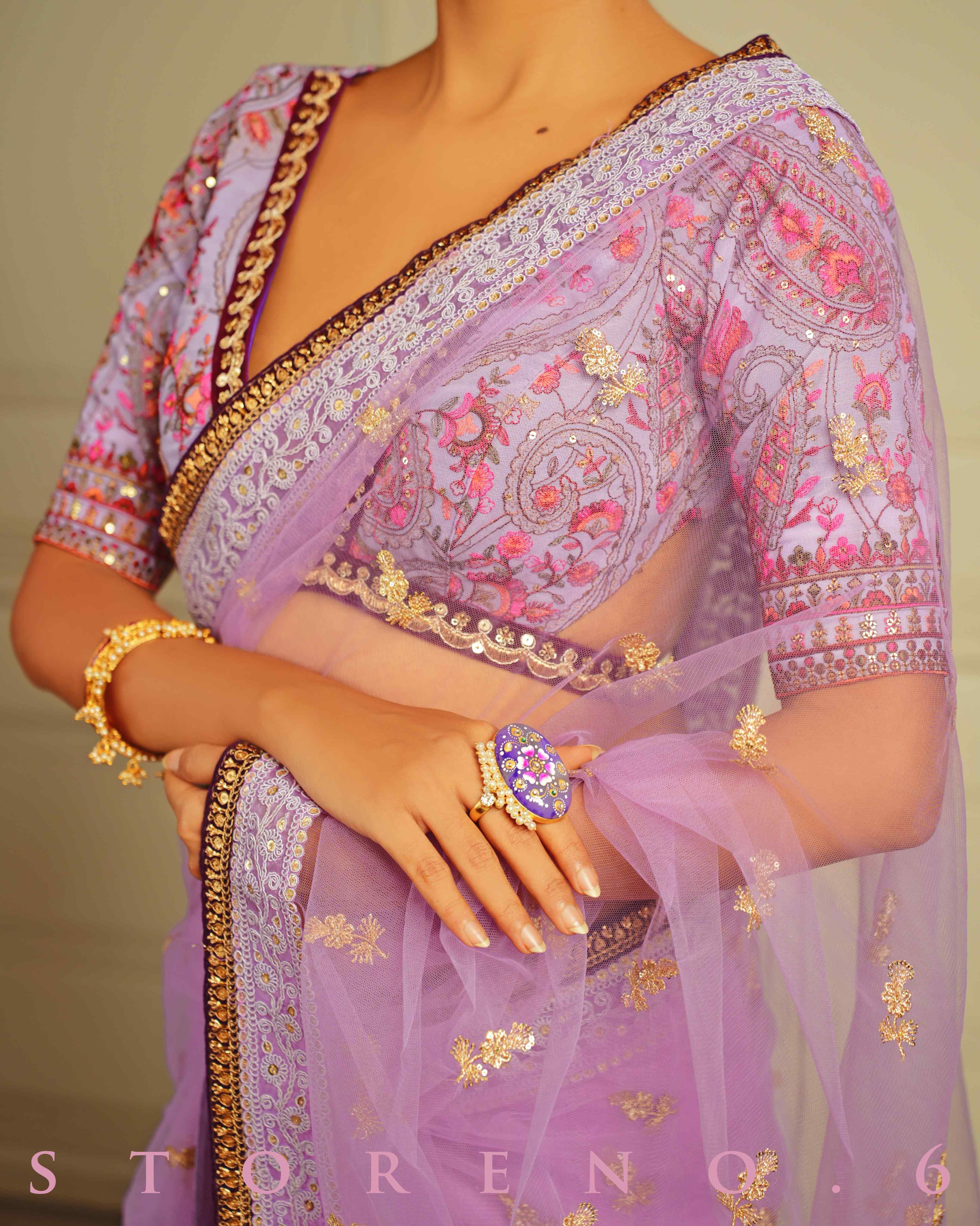 THE QUEEN'S LILAC LUXURY SAREE