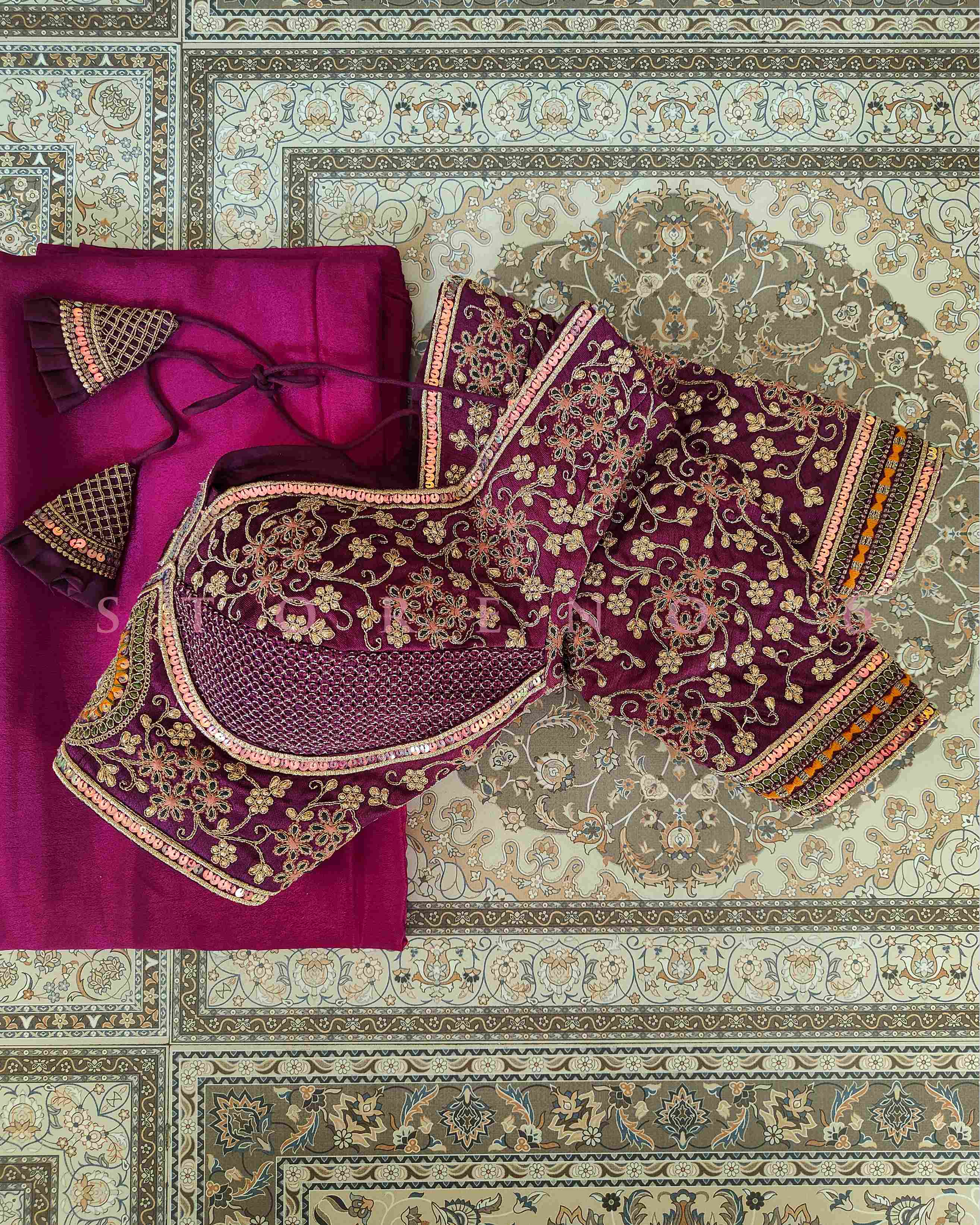 NAQSH SAREE AND BLOUSE SET