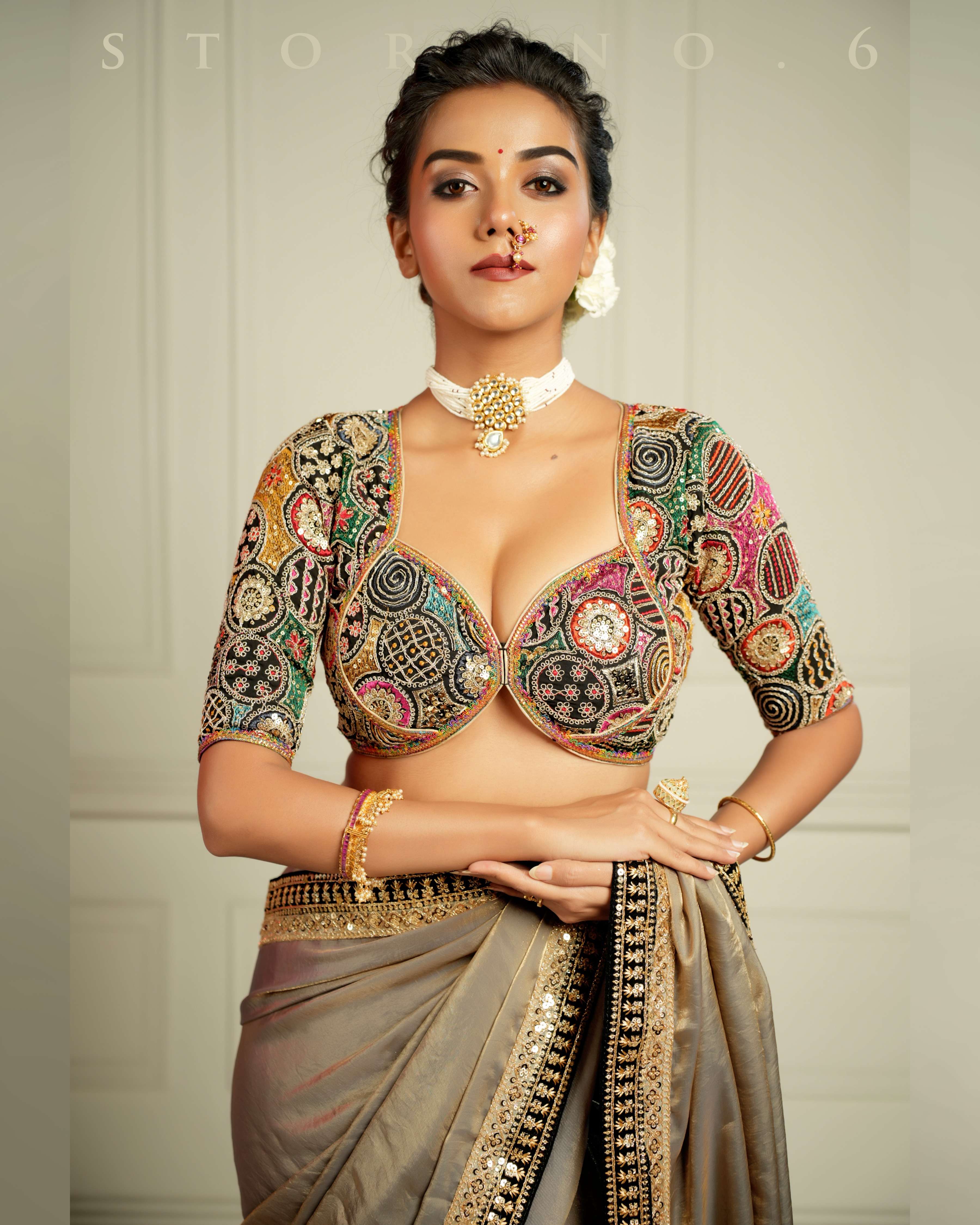 BAAHAR-E-SIAH BLOUSE