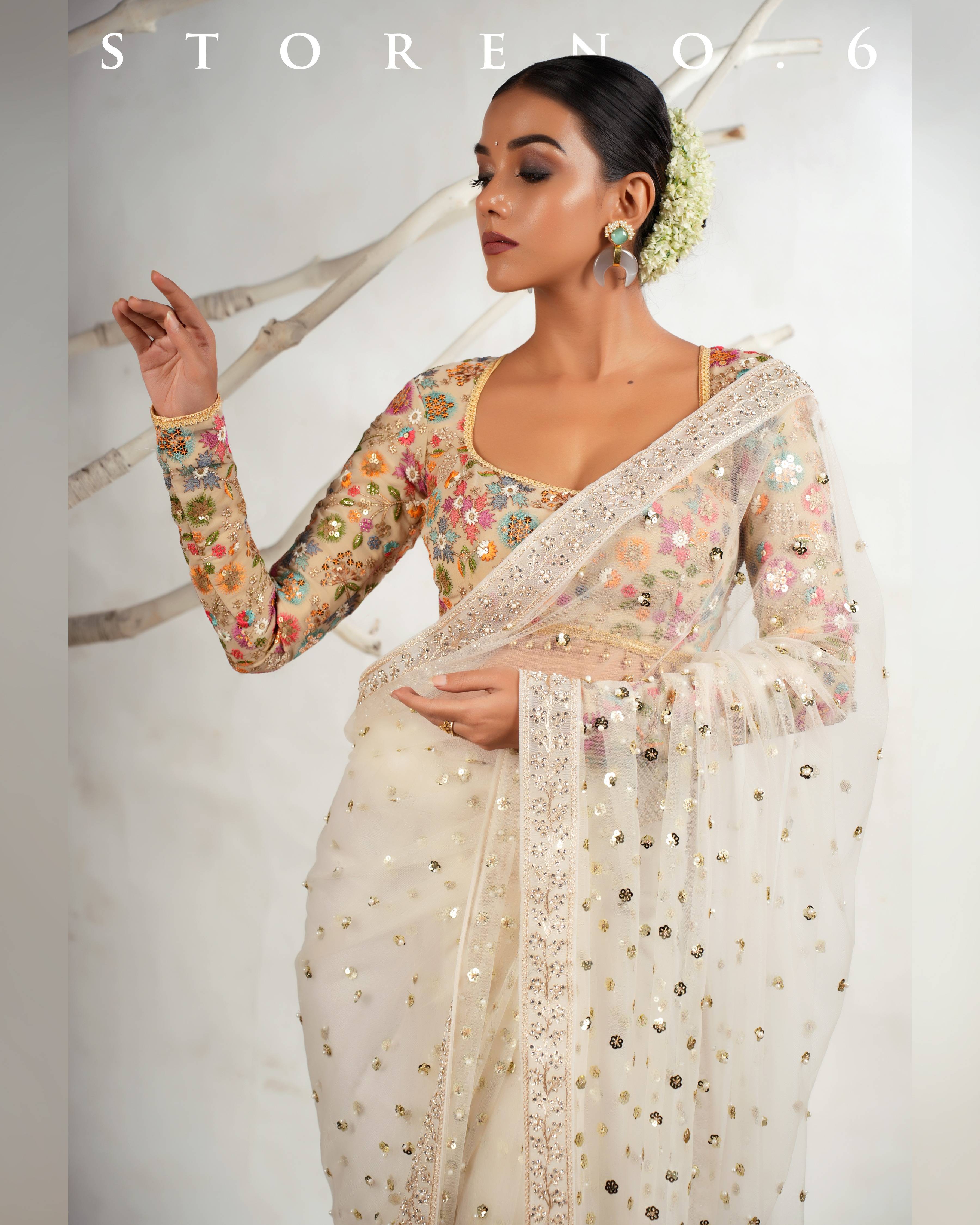 THE FROST FAME SAREE WITH THE DREAM DELIGHT BLOUSE