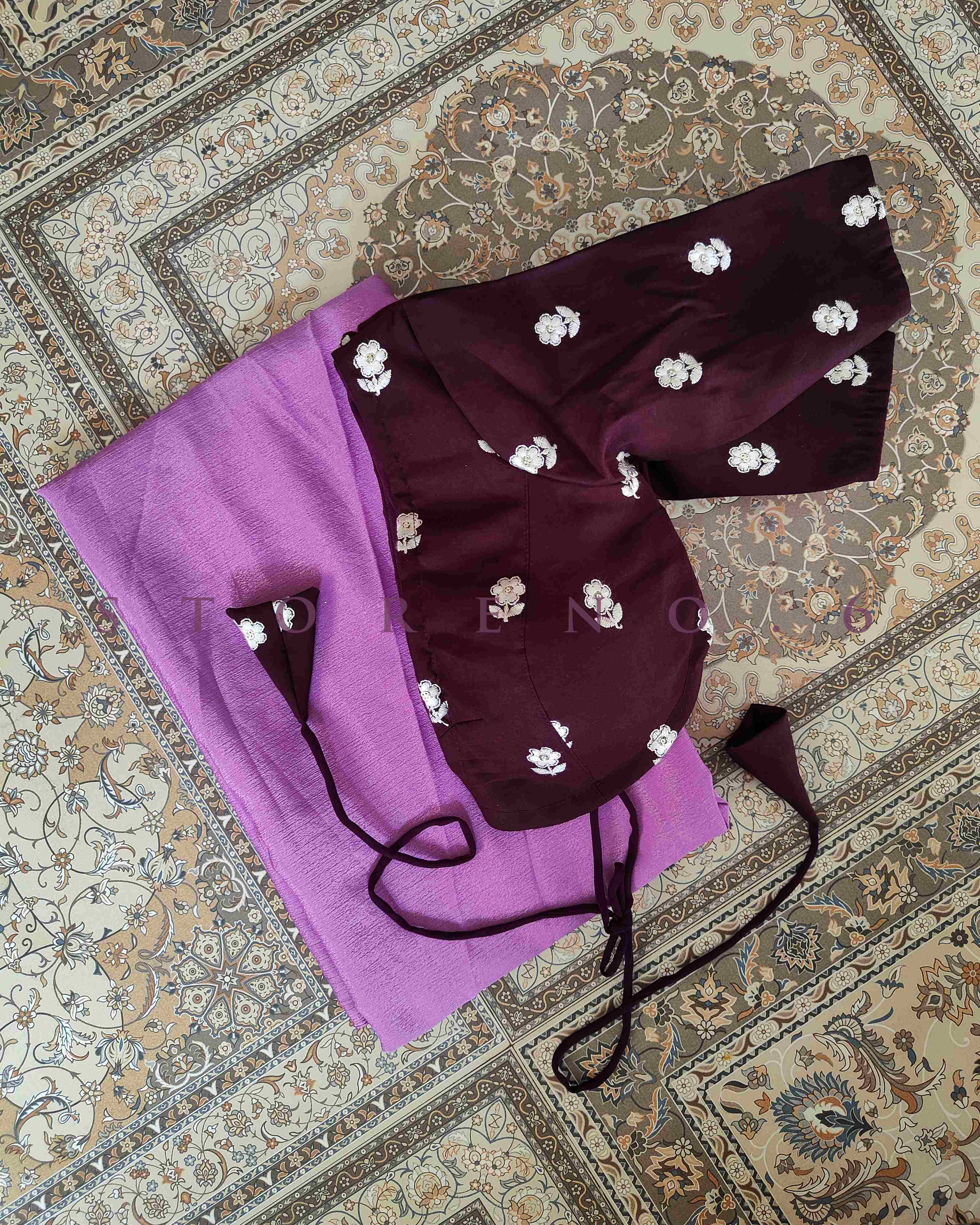 ZURI SAREE AND BLOUSE SET