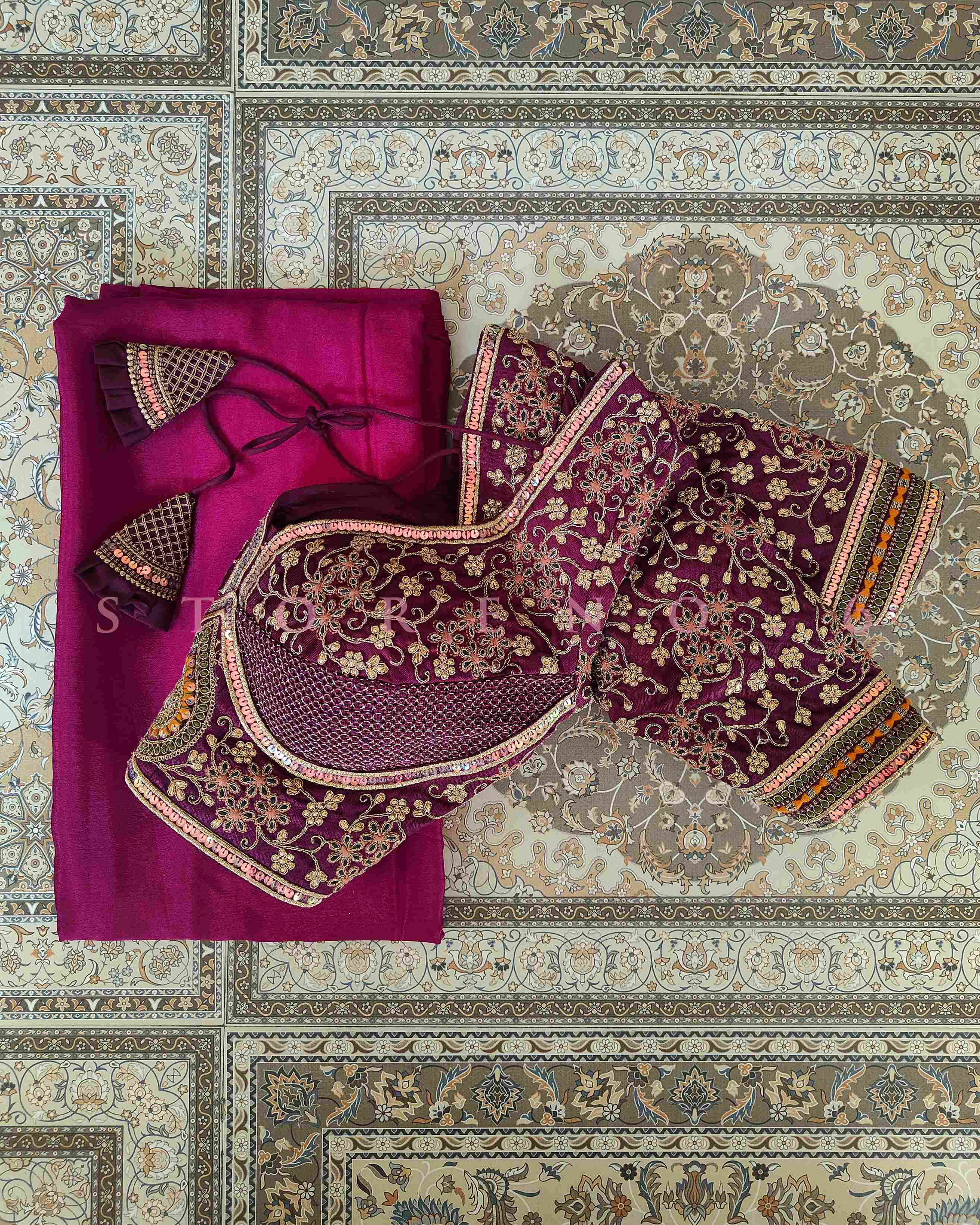 NAQSH SAREE AND BLOUSE SET