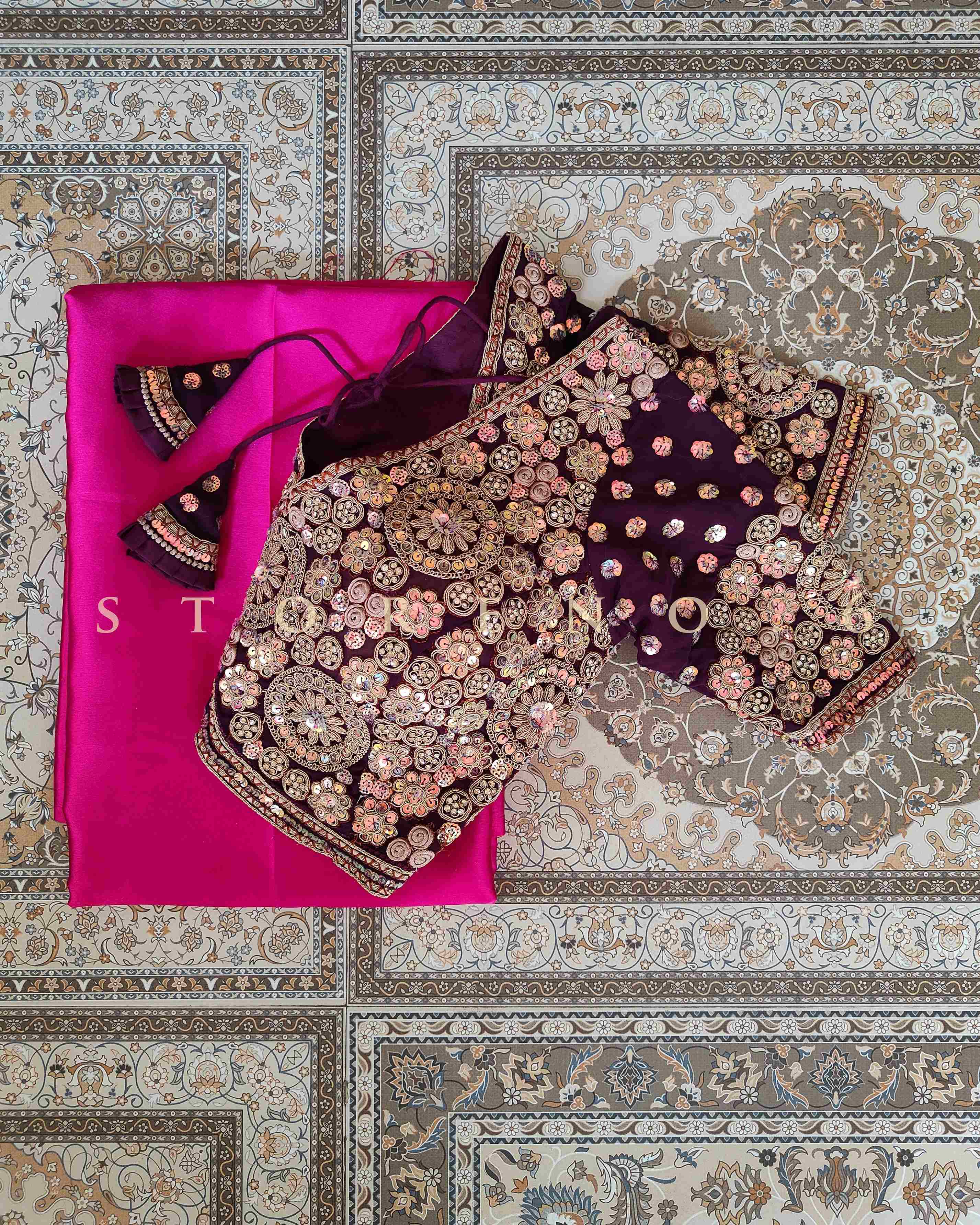 ZARIA SAREE AND BLOUSE SET