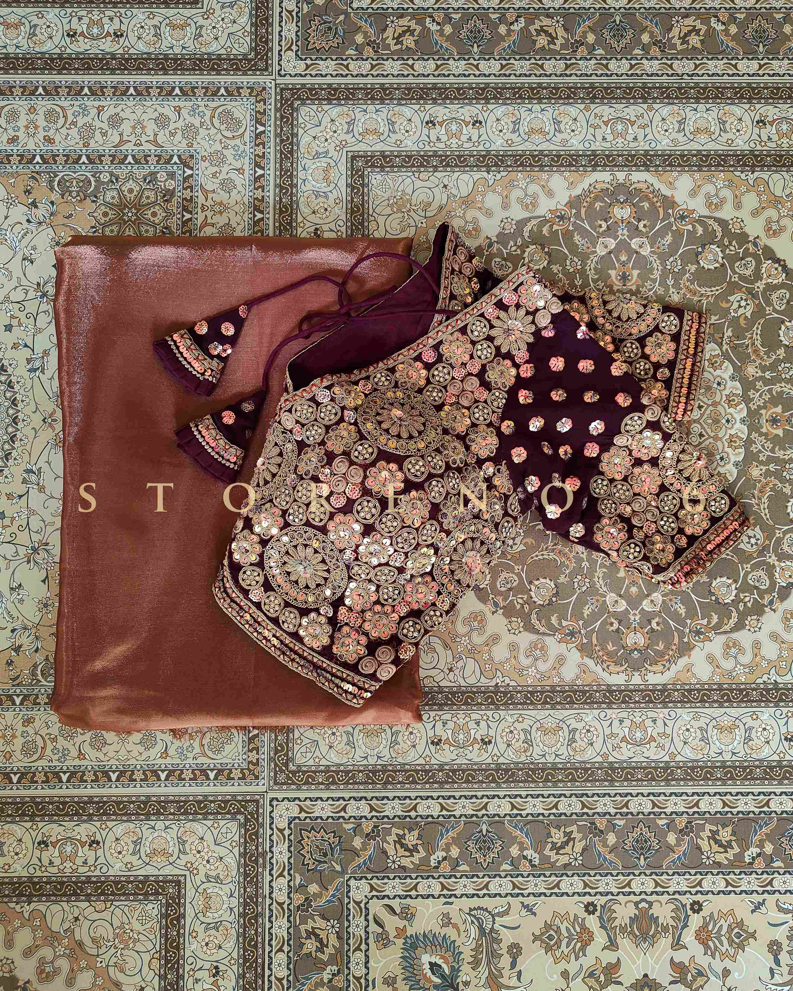 KAYA SAREE AND BLOUSE SET