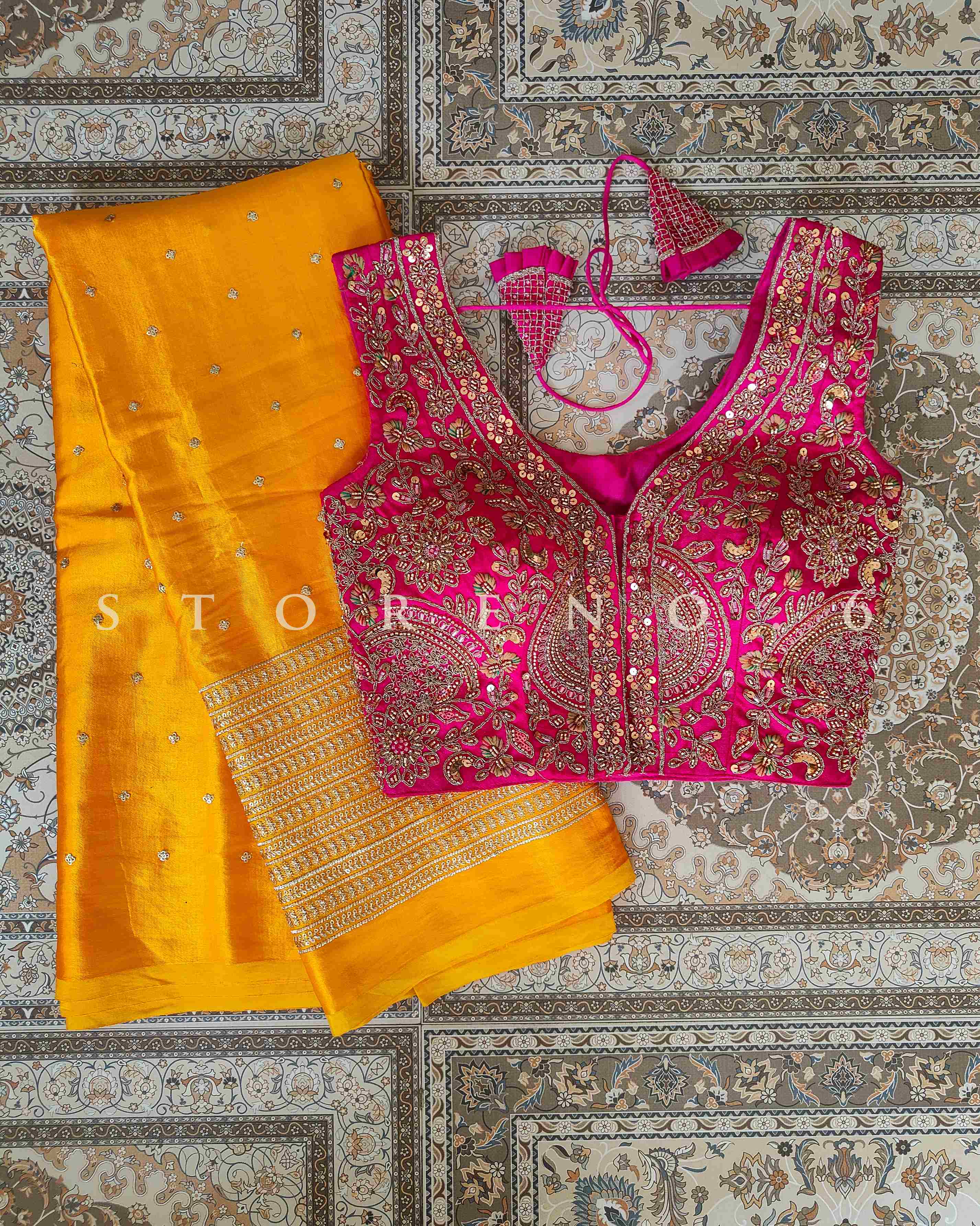 RAHA SAREE AND BLOUSE SET