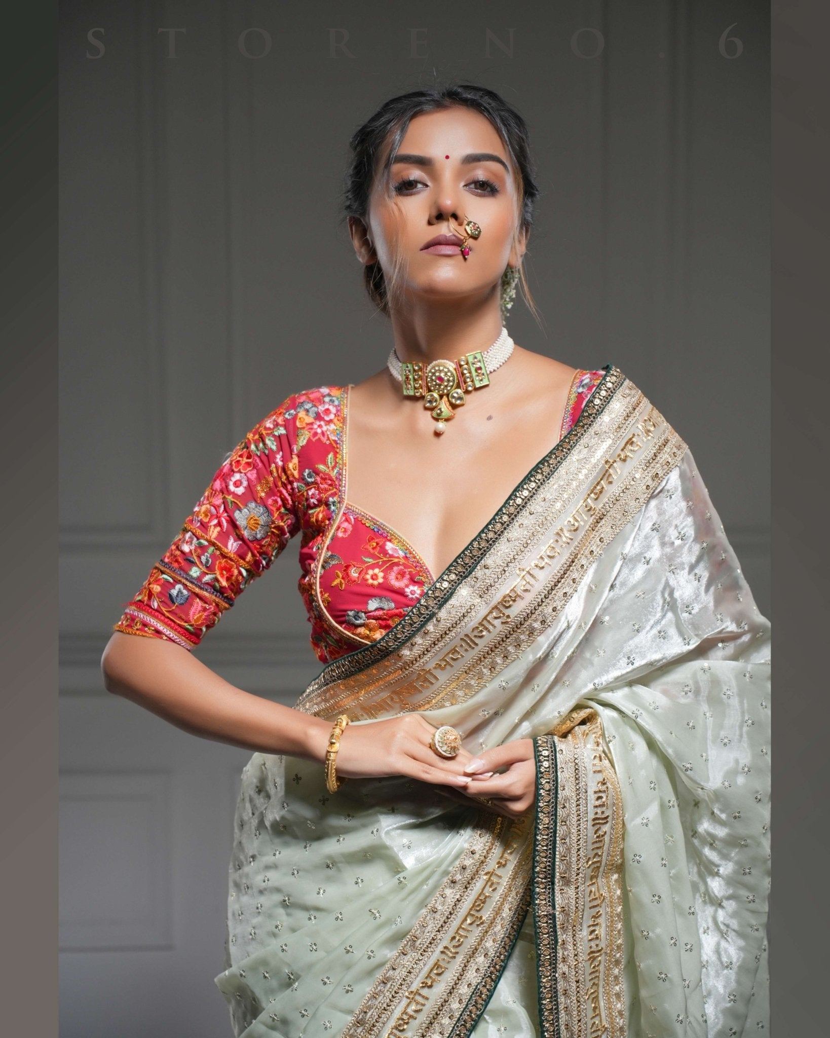 ROYAL HEMLOCK QUEEN SAREE WITH SURKH ASHIQUI QUEEN'S CUT BLOUSE