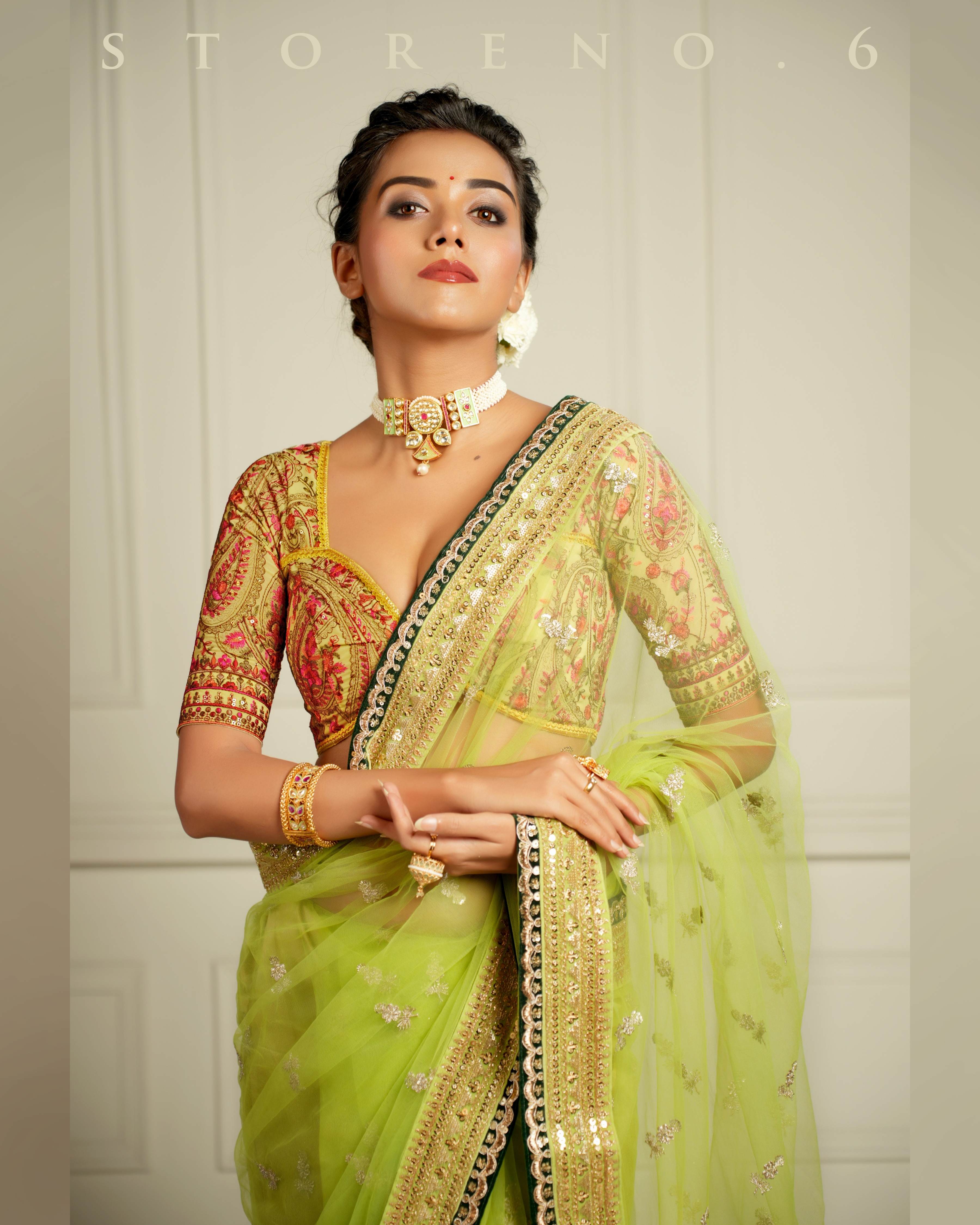 THE QUEEN'S LUSTROUS LIME SAREE