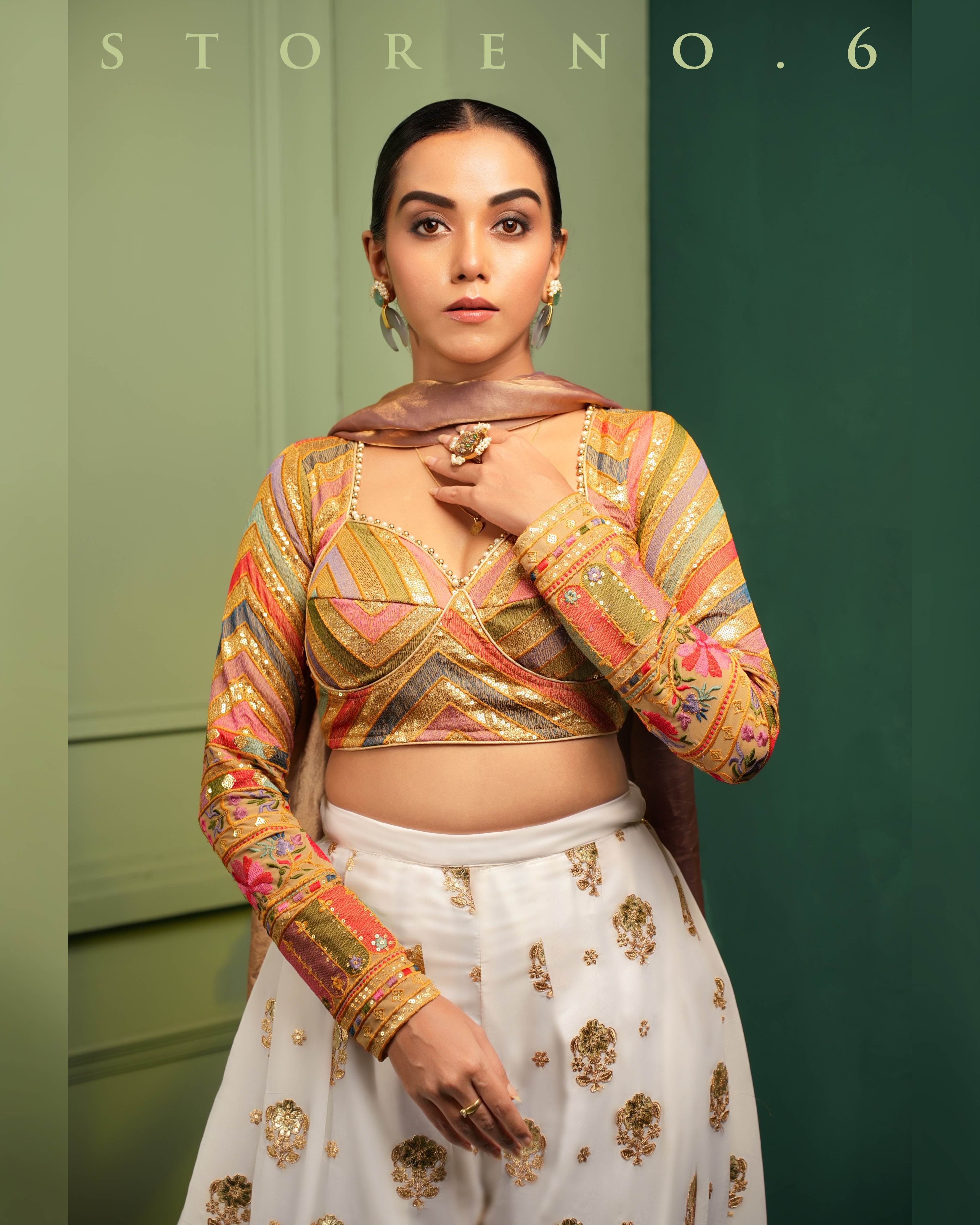 BEBAAK SURMAI CLASSIC BLOUSE