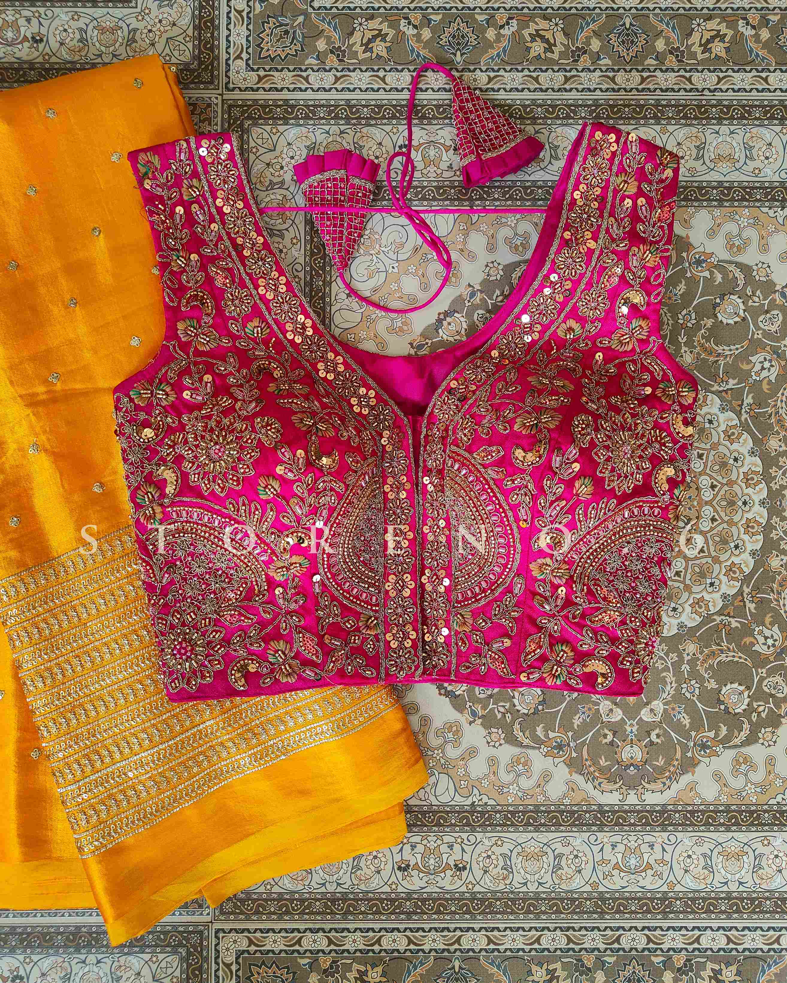 RAHA SAREE AND BLOUSE SET