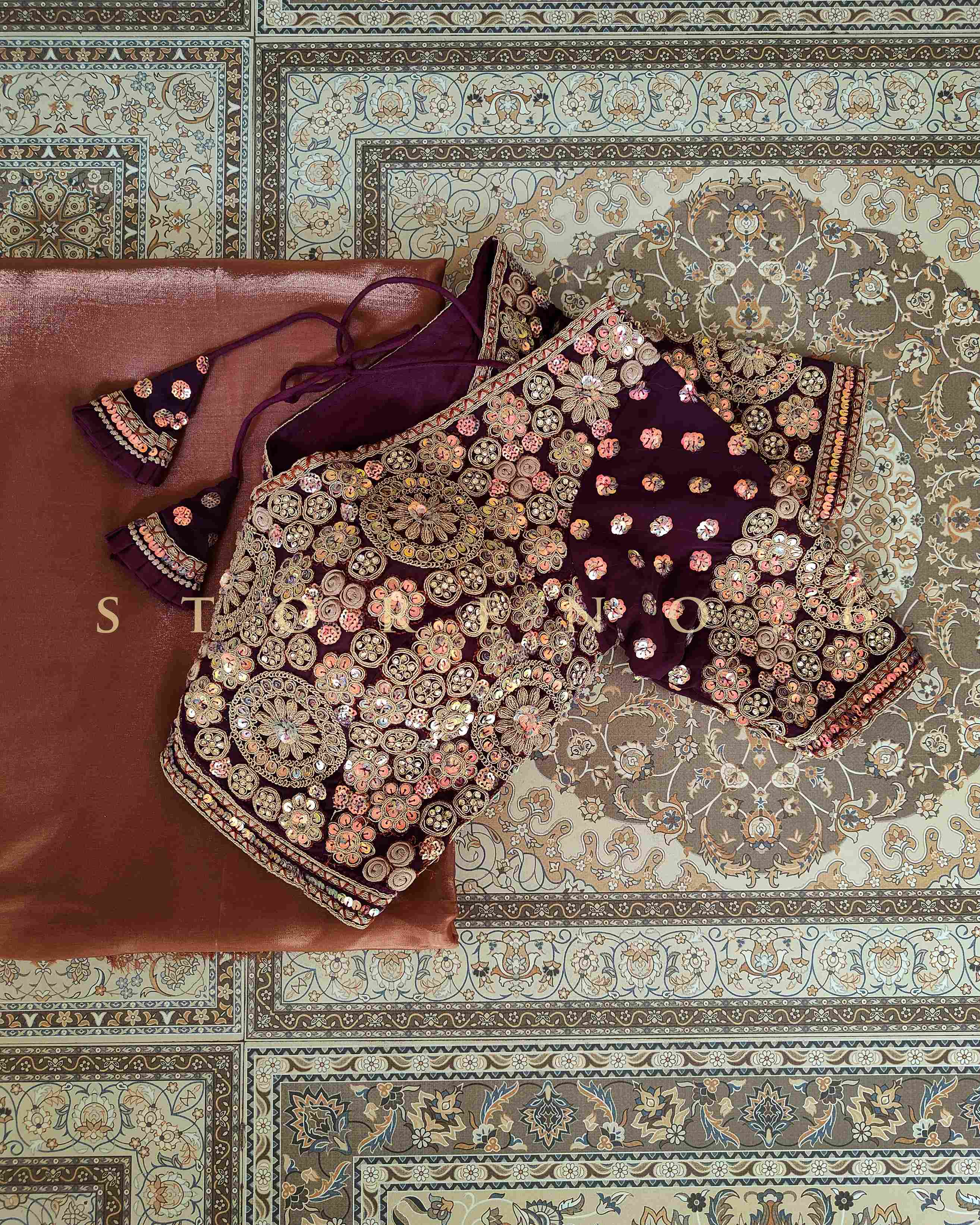 KAYA SAREE AND BLOUSE SET