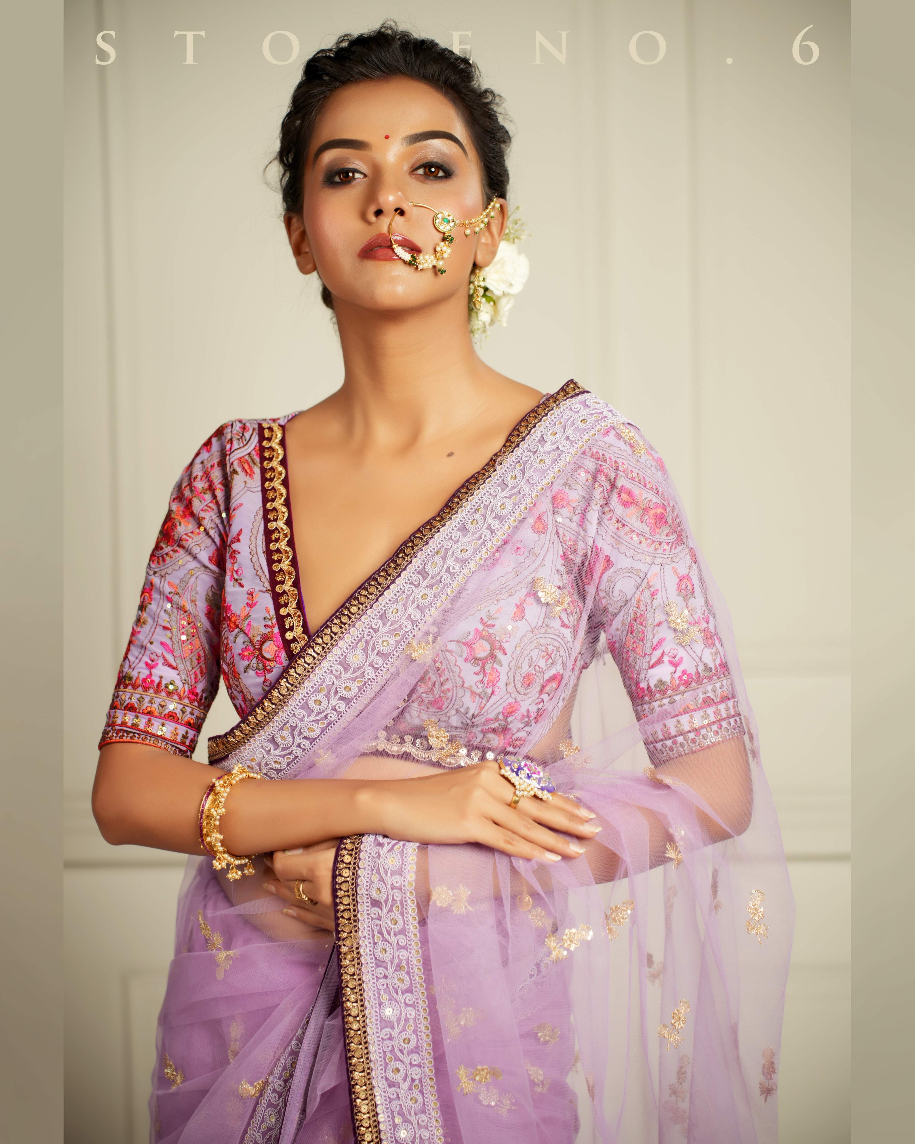 THE QUEEN'S LILAC LUXURY SAREE