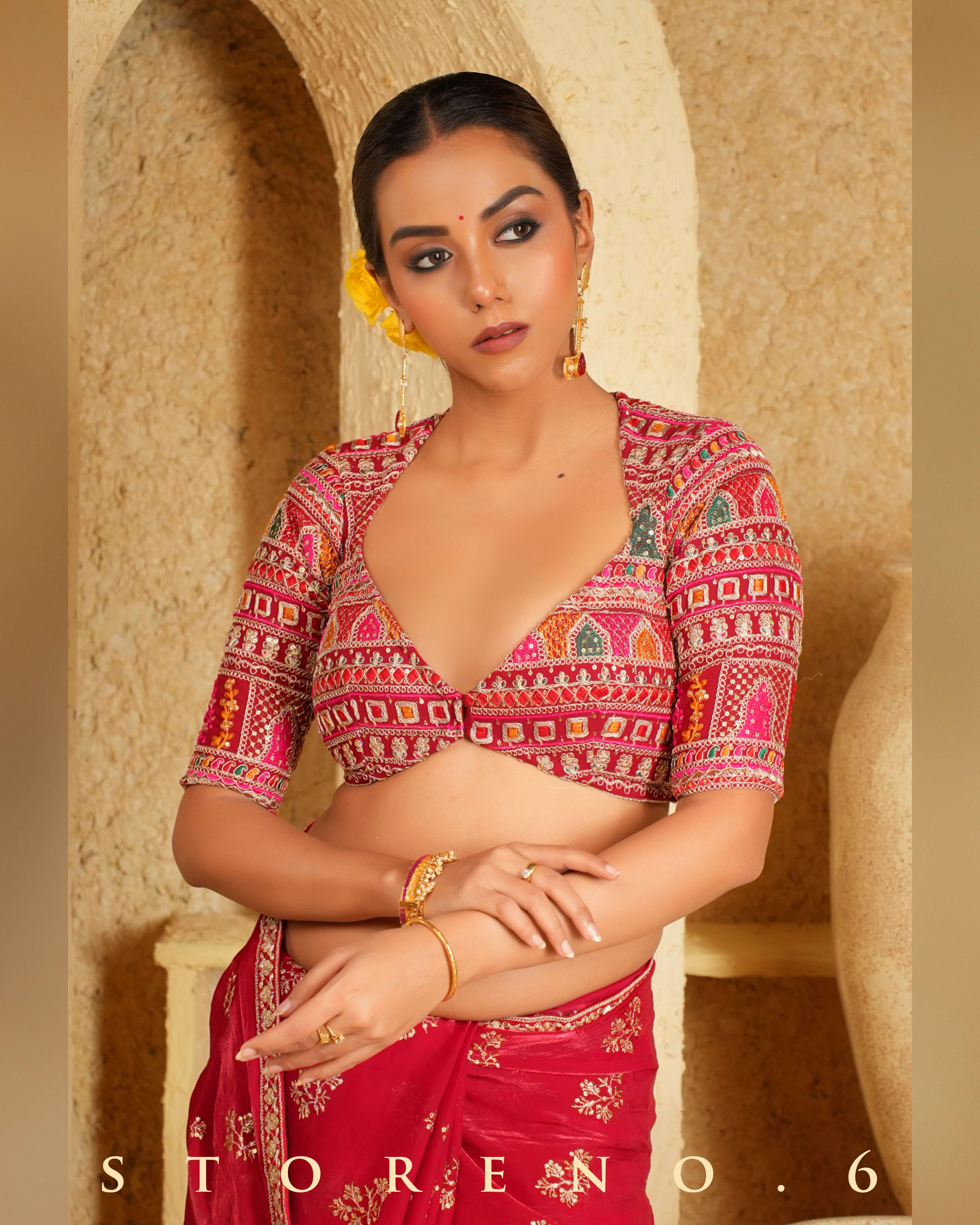 CHILLI CHARISMA SAREE WITH SANGRIA SENSATION CLASSIC BLOUSE