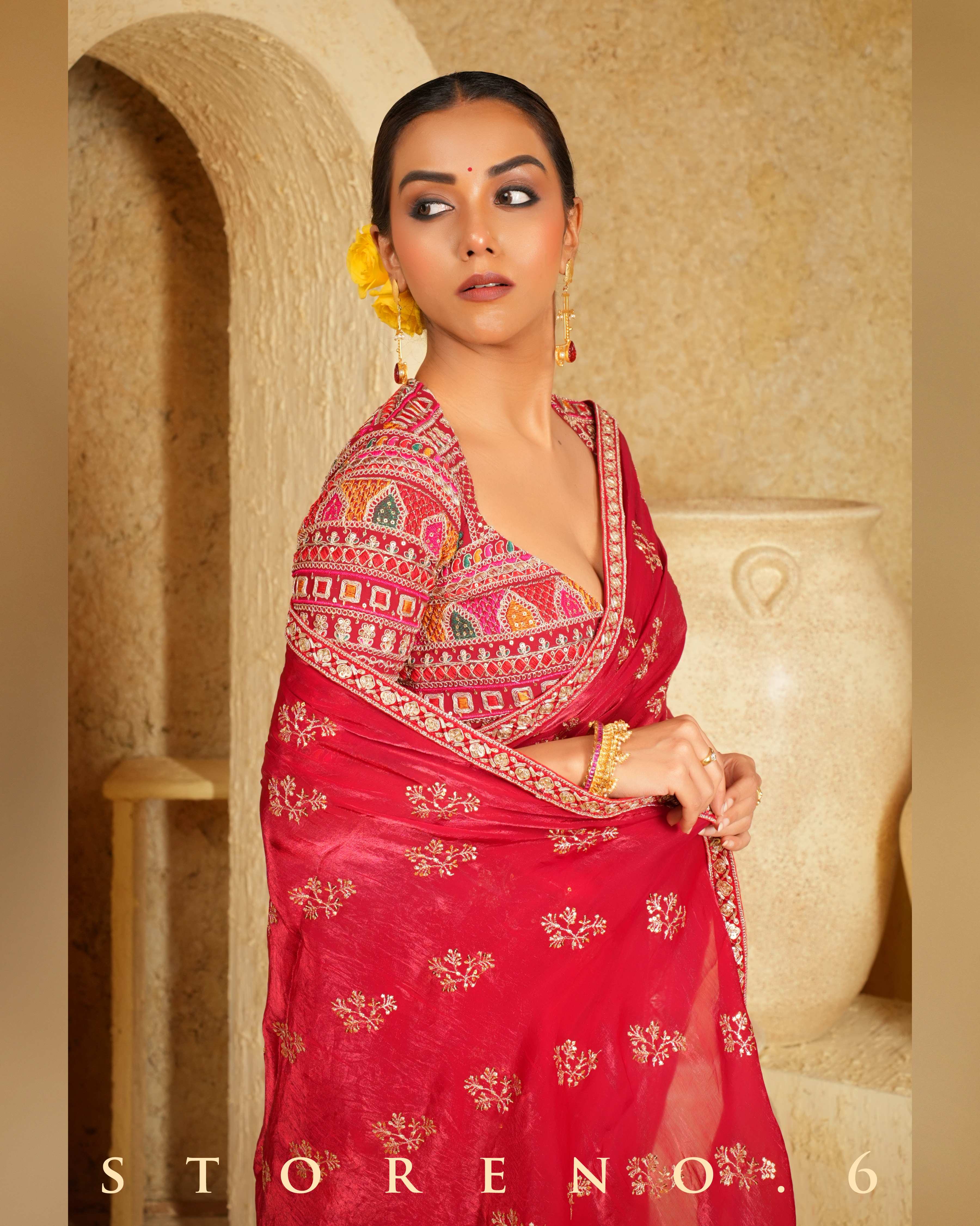 CHILLI CHARISMA SAREE WITH SANGRIA SENSATION CLASSIC BLOUSE