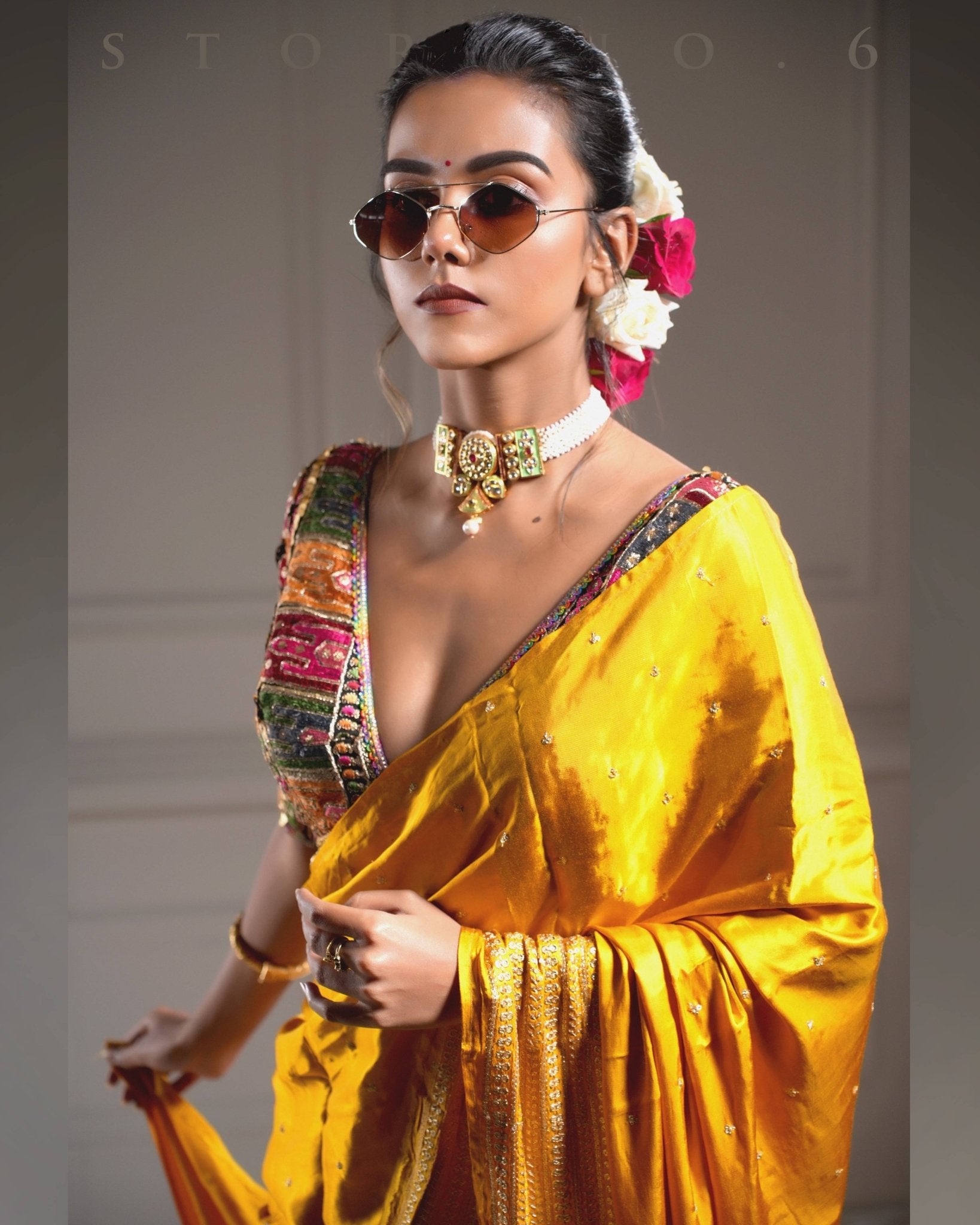 GUL KAARI SIAH PLUNGE BLOUSE